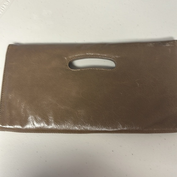 Hobo international Katrina tan patent leather clutch - Picture 9 of 14